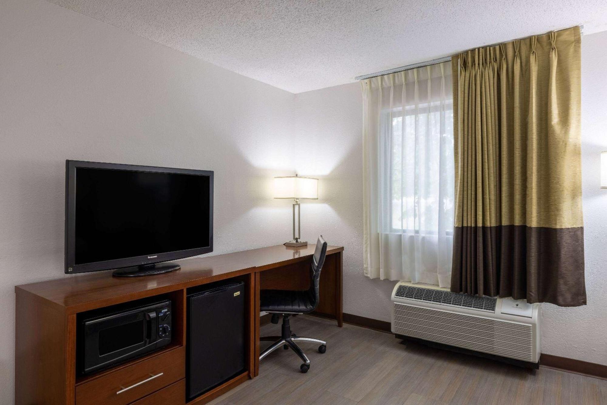 Travelodge By Wyndham Brooklyn Center Eksteriør billede