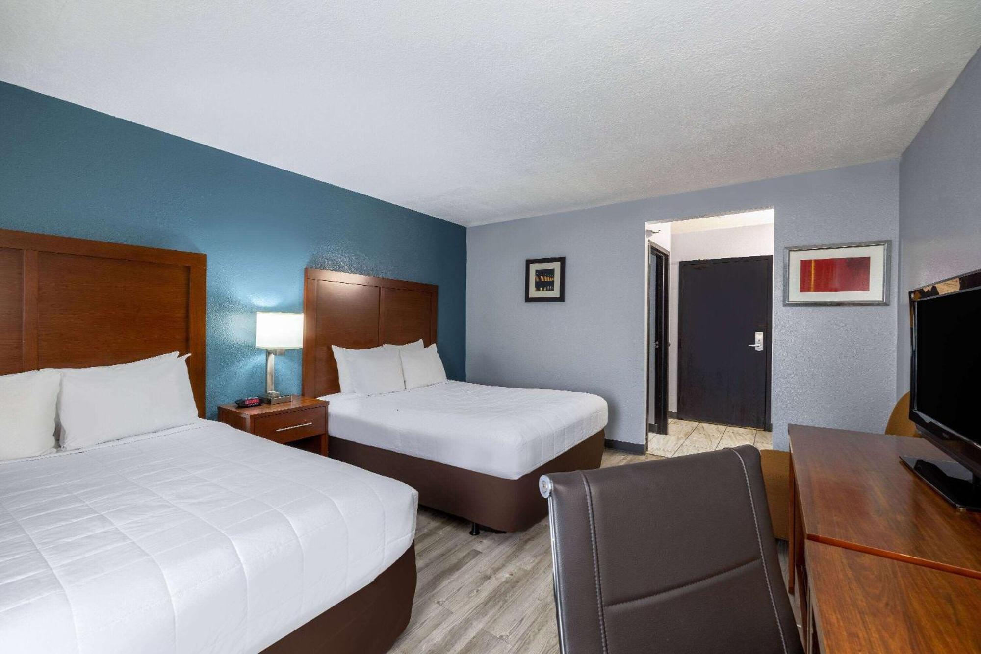 Travelodge By Wyndham Brooklyn Center Eksteriør billede